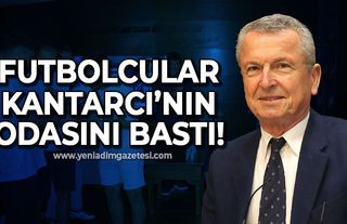 Futbolcular Bülent Kantarcı'nın odasını bastı!