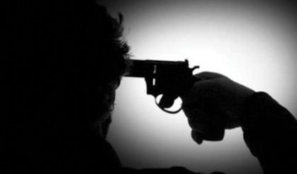 Sevgilisinin ‘ayrılalım’ demesinin ardından intihar eden polis öldü 