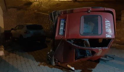 Tokat'ta minibüs şarampole devrildi: 2 yaralı