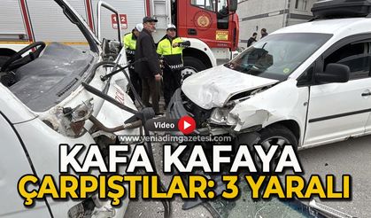 Kamyonet ile hafif ticari kafa kafaya çarpıştı: 3 yaralı