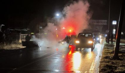 Park halindeki araçta yangın çıktı