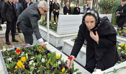 42 yıl sonra yaşanan tesadüf duygusal anlara neden oldu