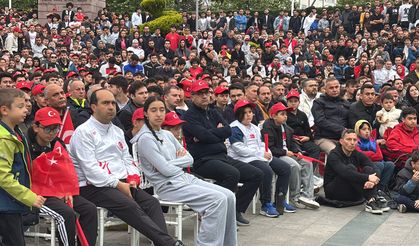 'Dünya Kupası' coşkusu sokağa taştı: Anıtpark'ta tarihi heyecan