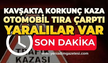 Kavşakta korkunç kaza: Otomobil tıra çarptı, yaralılar var