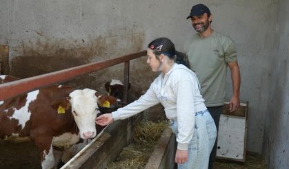 Kızları için İstanbul'u bırakıp köye yerleştiler, bambaşka bir hayat yaşamaya başladılar