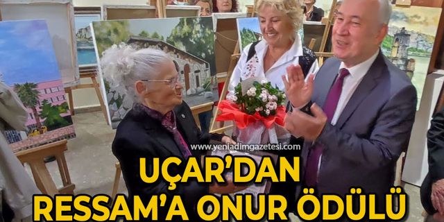 Uçar'dan ressama onur ödülü