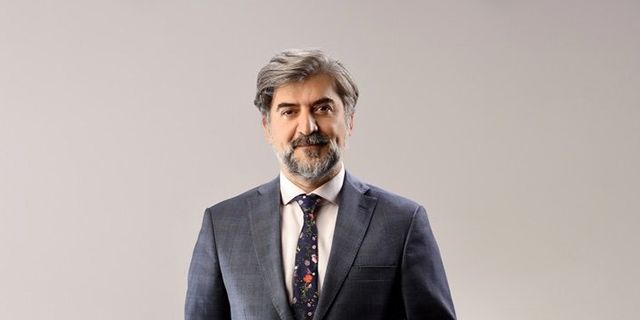 Galatasaray Üniversitesi Doç. Dr. Ata Özkaya Kimdir?