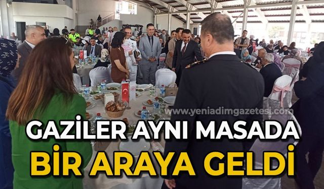 Gaziler aynı masada bir araya geldi