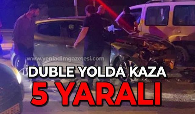 Duble yolda hafif ticari araç ile otomobil çarpıştı: 5 yaralı