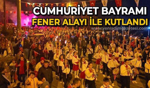 Cumhuriyet Bayramı’nda fener alayı coşkusu