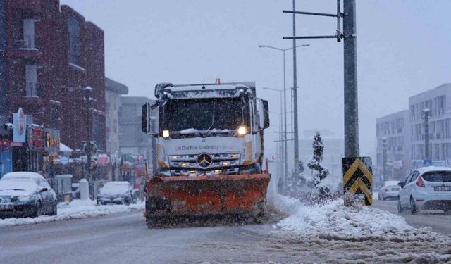 148 personel, 53 araç aralıksız çalışıyor