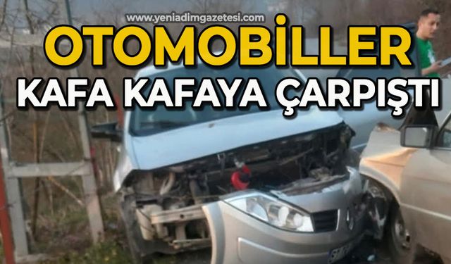İki otomobil kafa kafaya çarpıştı