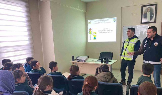 İlkokul öğrencilerden Emniyet Müdürlüğüne ziyaret