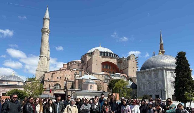 İstanbul’u gezdiler