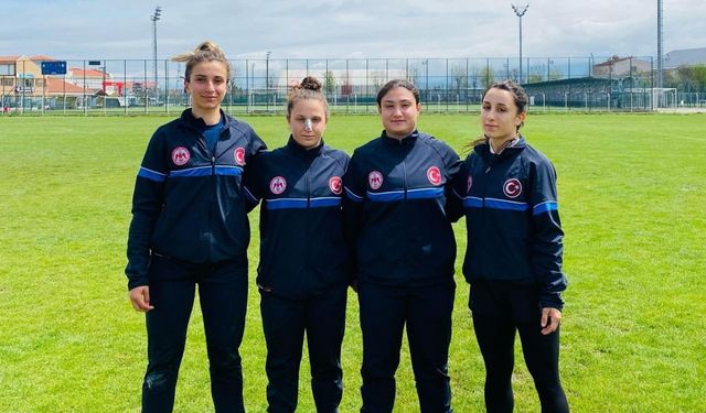 Körfezli kadın sporcular milli takım kampında