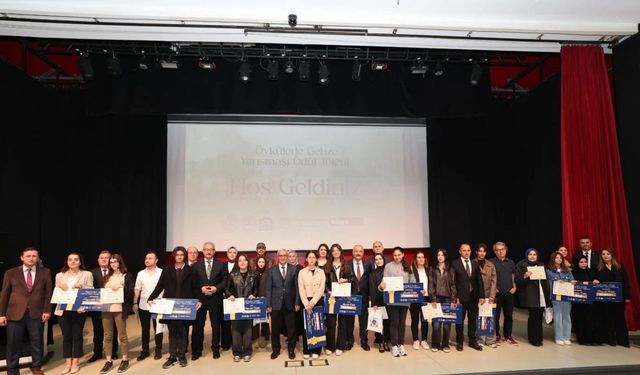 Öykülerle Gebze Yarışması’nda ödüller sahiplerini buldu