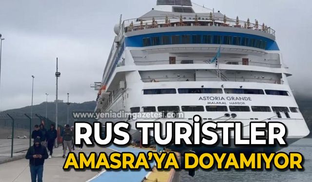 Rus turistler Amasra’ya doyamıyor
