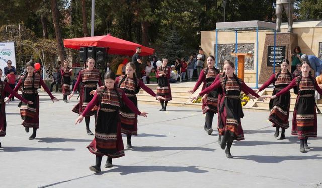 "Uluslararası Çocuk Şenliği" renkli görüntülere sahne oldu