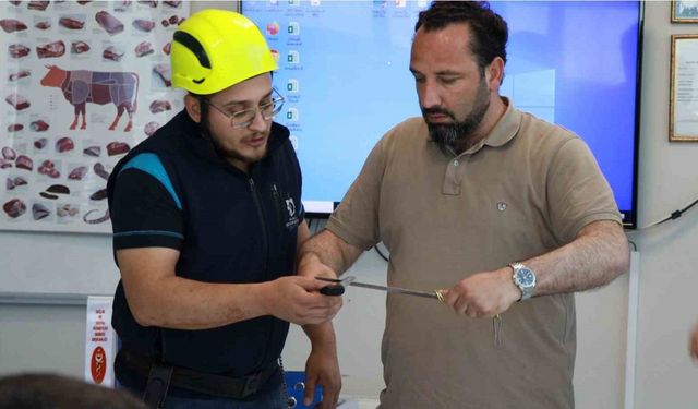 Kurban kesim kursuna yoğun ilgi