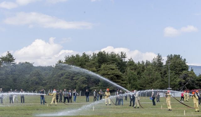 Orman yangını ekipleri kıyasıya yarıştı: En hızlı ekip Dörtdivan’dan çıktı