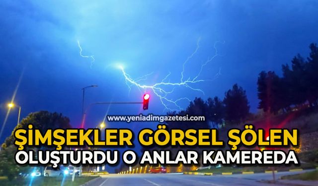 Şimşekler görsel şölen oluşturdu o anlar kamerada