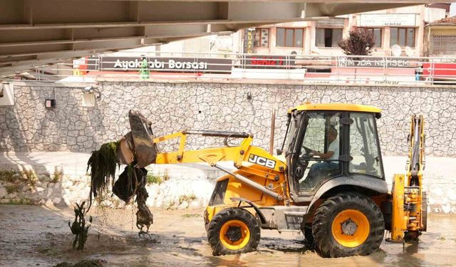 Asar deresinden koku ve yosun oluşumunun önüne geçilecek