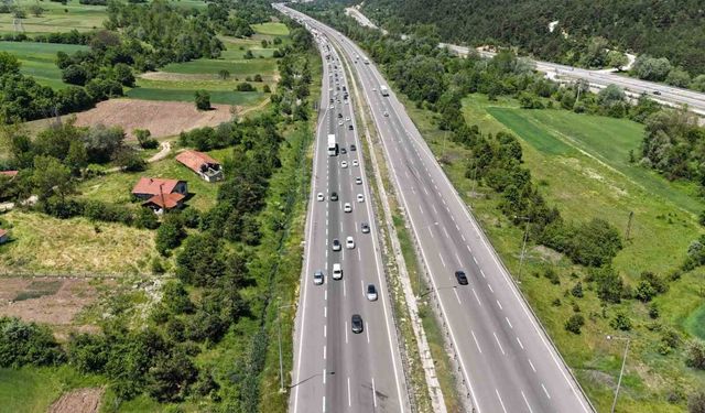 Bayram trafiği sürüyor