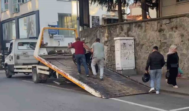 Ehliyetsiz sürücü sahte plakayla yakalandı