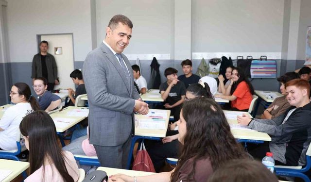 LGS’ye girecek öğrencilere başarılar diledi
