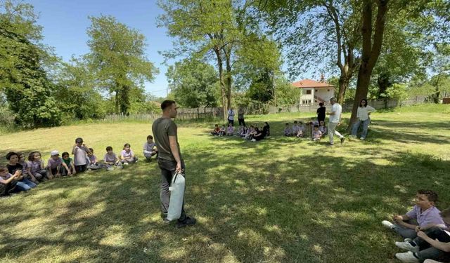 Minik öğrencilerin kamp sevgisi