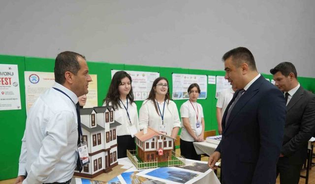 Öğrencilerin projeleri festivalde sergilendi