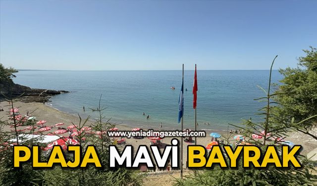 Plaja mavi bayrak