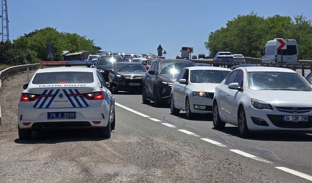 Kemikli Rampaları’nda tatil dönüşü yoğunluğu sürüyor