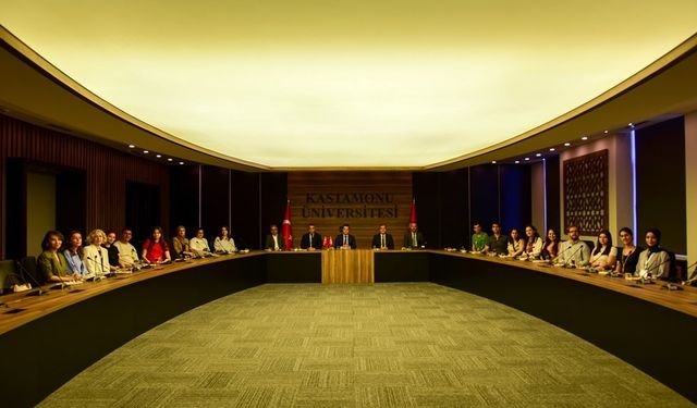 15 farklı ülkeden gelen gençler Türkçe’yi öğrenecek