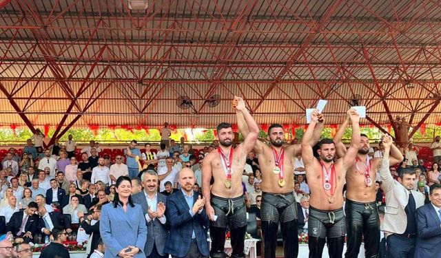 Abdulrefik Öner, başpehlivanlığa bir adım daha yaklaştı