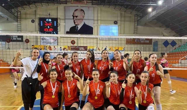 Kızlar birinci erkeklerde ikinci oldu