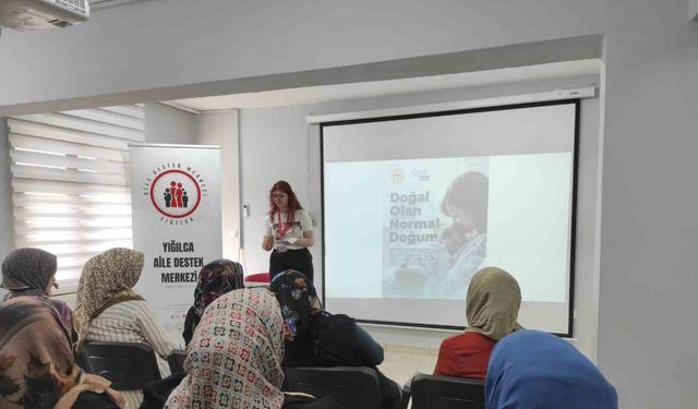 Kursiyerlere normal doğum semineri anlatıldı