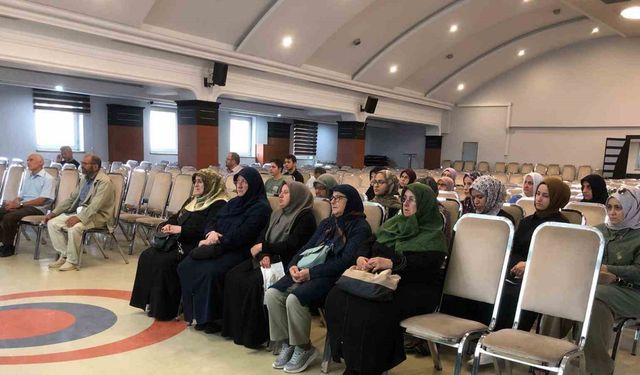 Kutsal topraklara gideceklere seminer