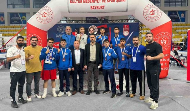Zirveye yumruk attı: 10 madalya ile Türkiye şampiyonu oldu
