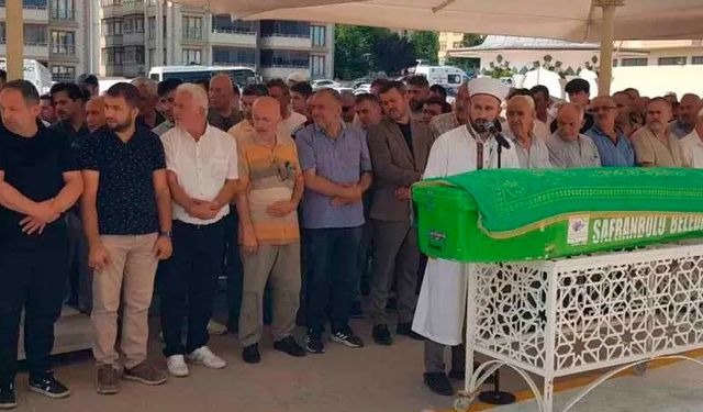 Kazada ölen genç toprağa verildi