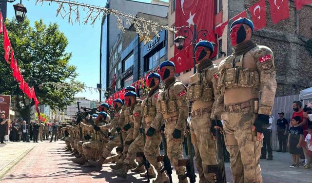 30 Ağustos Zafer Bayramında komandolar boy gösterdi