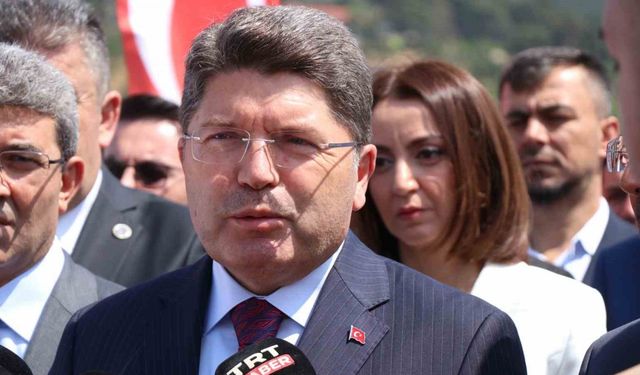 Adalet Bakanı Tunç, Özgür Özel’e "Belgeleri niye bekletiyorsun elinde? Varsa belgeleri"