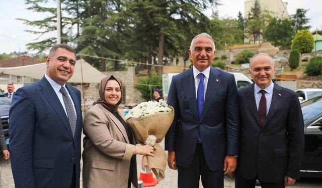 Bakan Ersoy, Düzce’de Konuralp Antik Kenti’ni ziyaret etti
