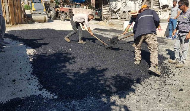 Köy yollarında bakım onarım devam ediyor