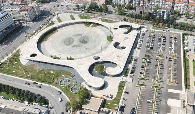 Milli İrade Meydanı otoparkıyla rahatlık sağlıyor