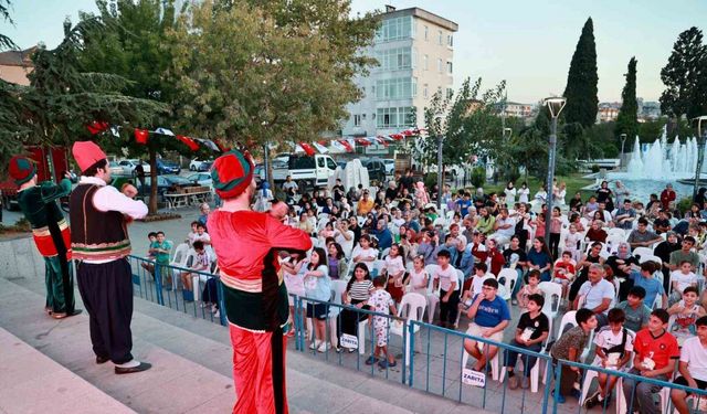 Miniklere açık havada sinema keyfi