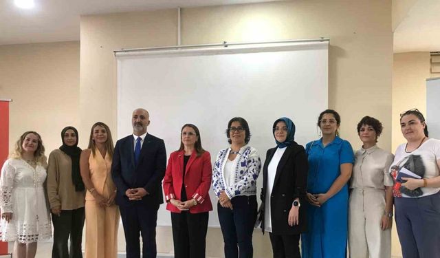 Yaşlılık Çalıştayı’na katılan huzurevi sakinleri Vali Arslan’a taleplerini iletti