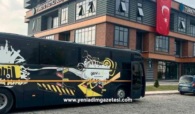 GençBüs’te YKS tercih maratonu