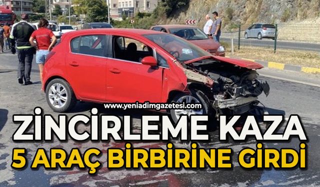 Zincirleme kaza: 5 araç birbirine girdi