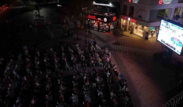 Dev ekranda milli final heyecanı yaşanacak